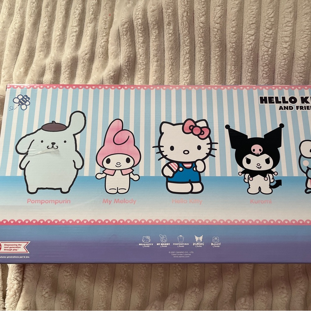 Hello Kitty - Picture 3 of 3